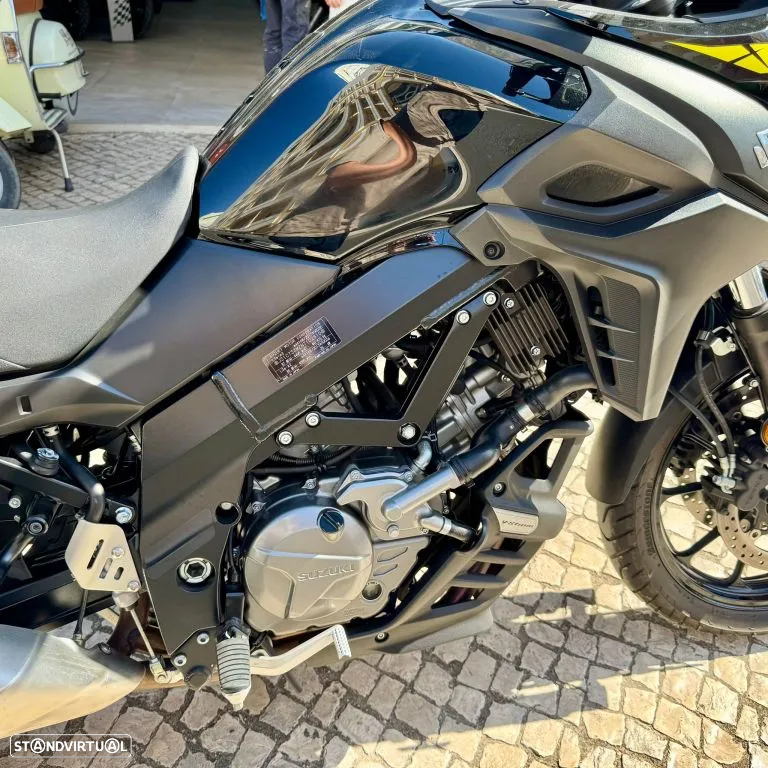 Suzuki DL V-Strom 650 - 2