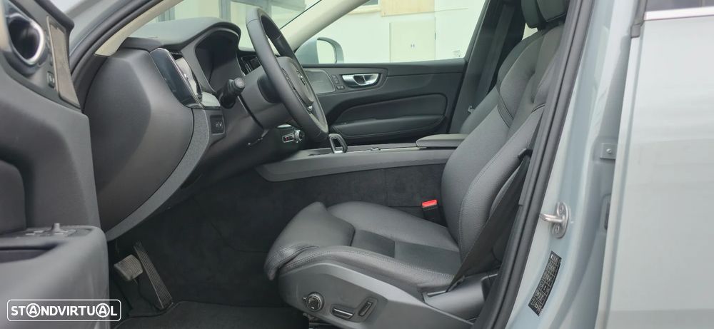 Volvo XC 60 2.0 T6 PHEV Plus Bright AWD - 9