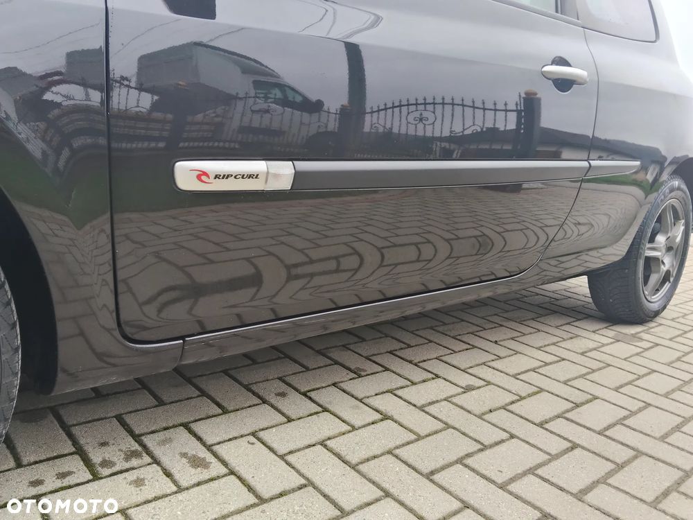 Renault Clio 1.2 16V 75 Experience - 13