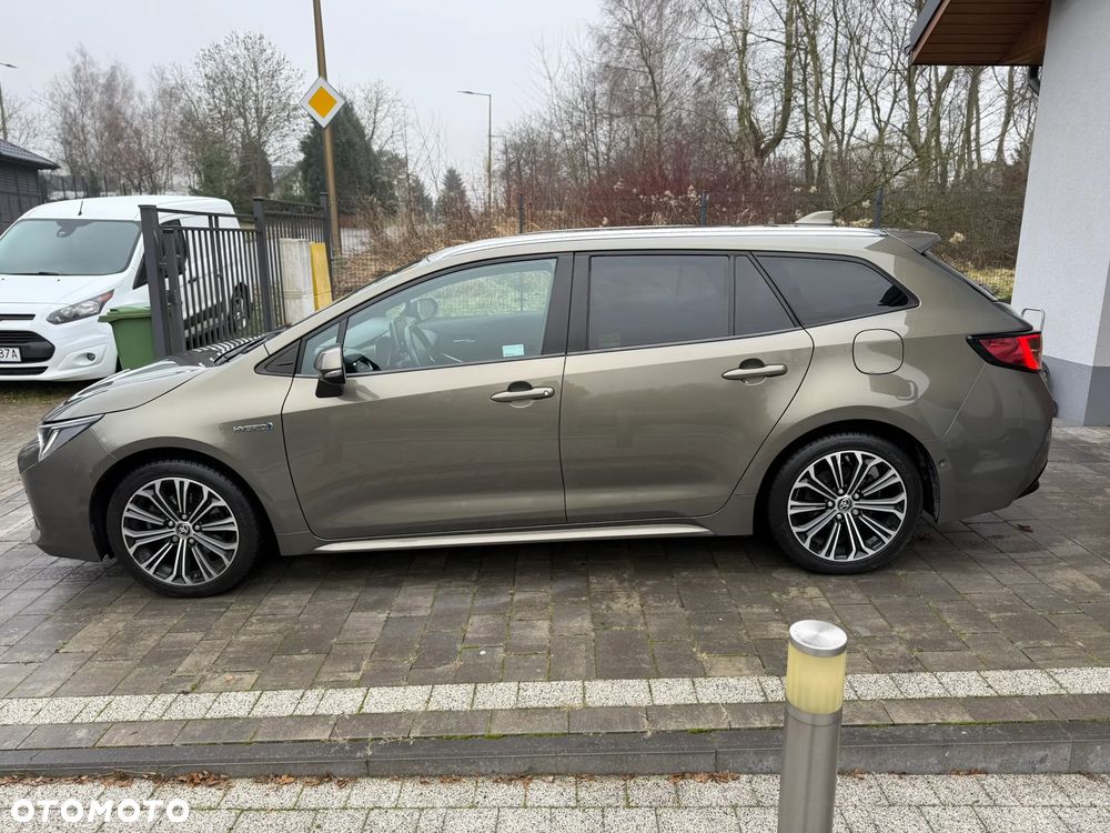 Toyota Corolla 2.0 Hybrid Executive - 6