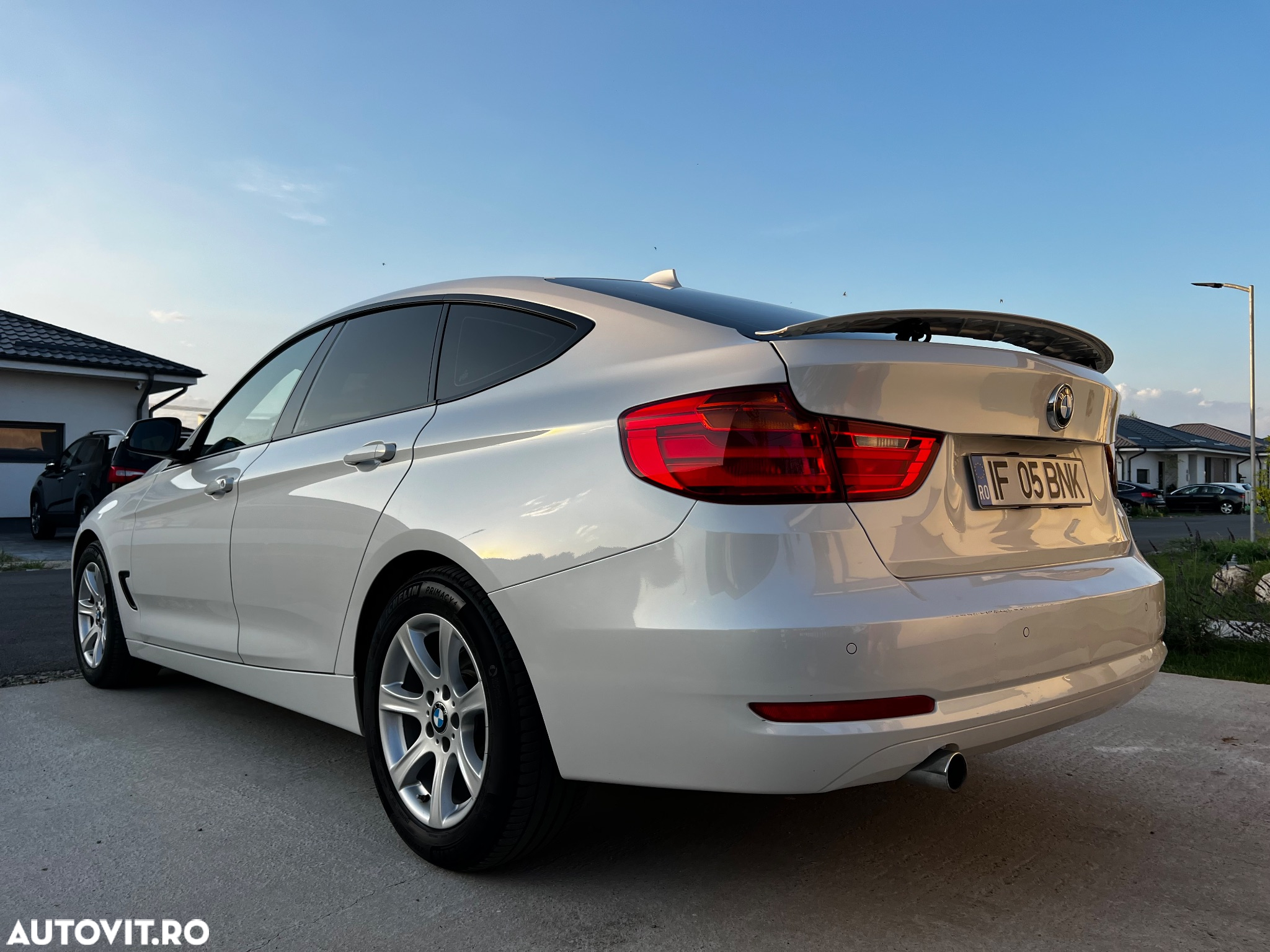 BMW Seria 3 318d - 6