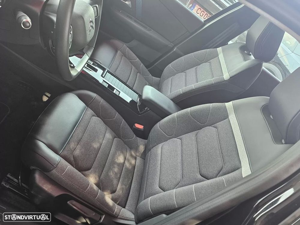 Citroën e-C4 50 kWh Feel Pack — fotografia 9