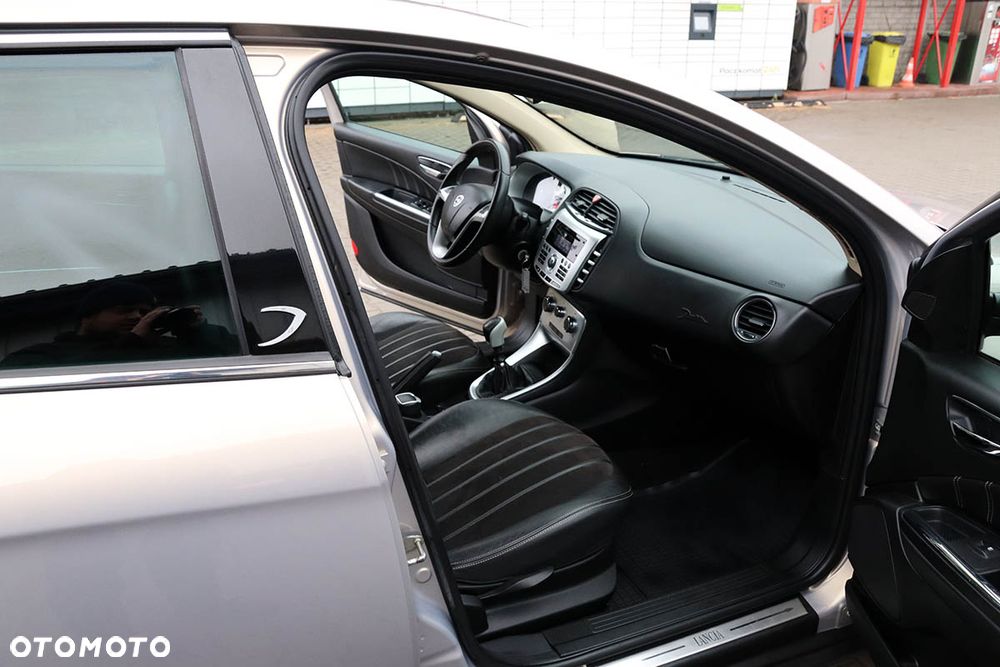 Lancia Delta 1.4 T-Jet 16v Argento - 20