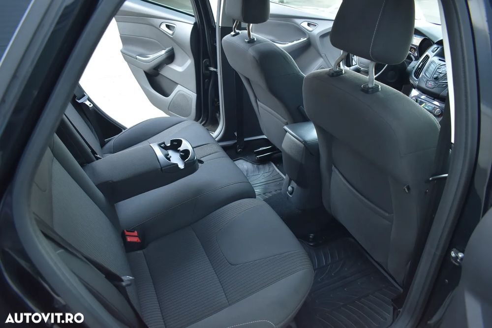Ford Focus 1.6 TDCI DPF Titanium - 15