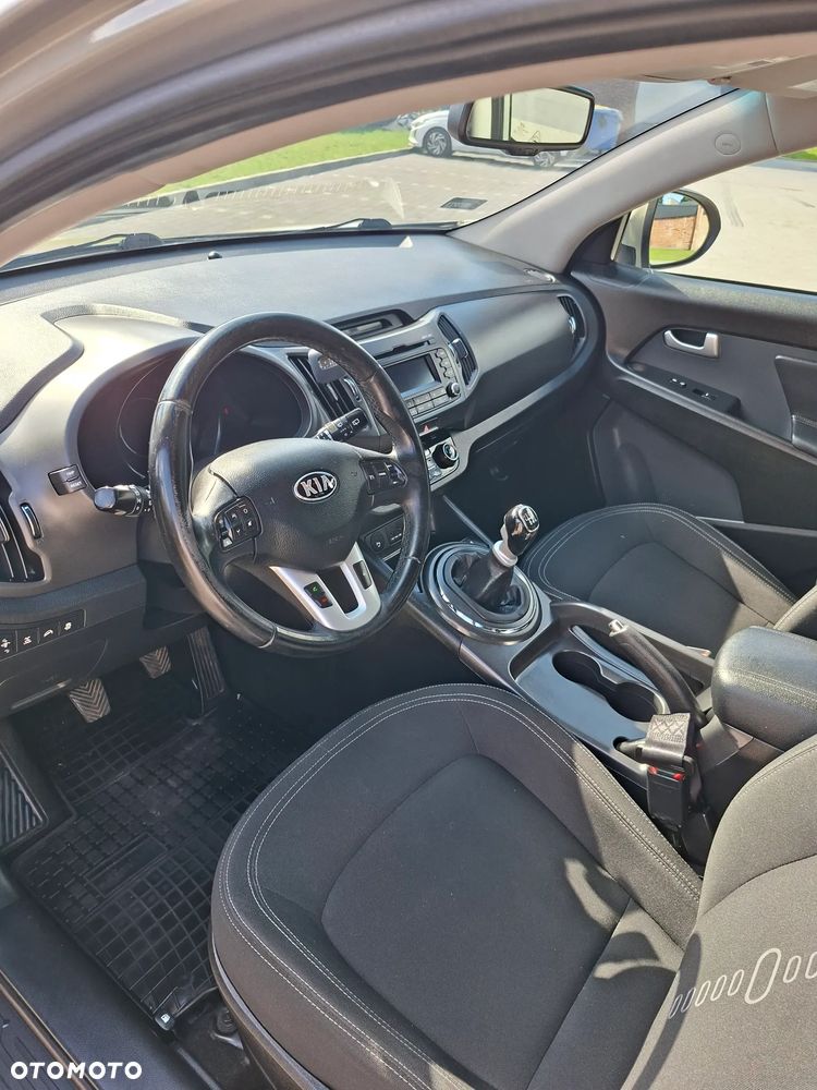 Kia Sportage 2.0 CRDI M AWD - 6