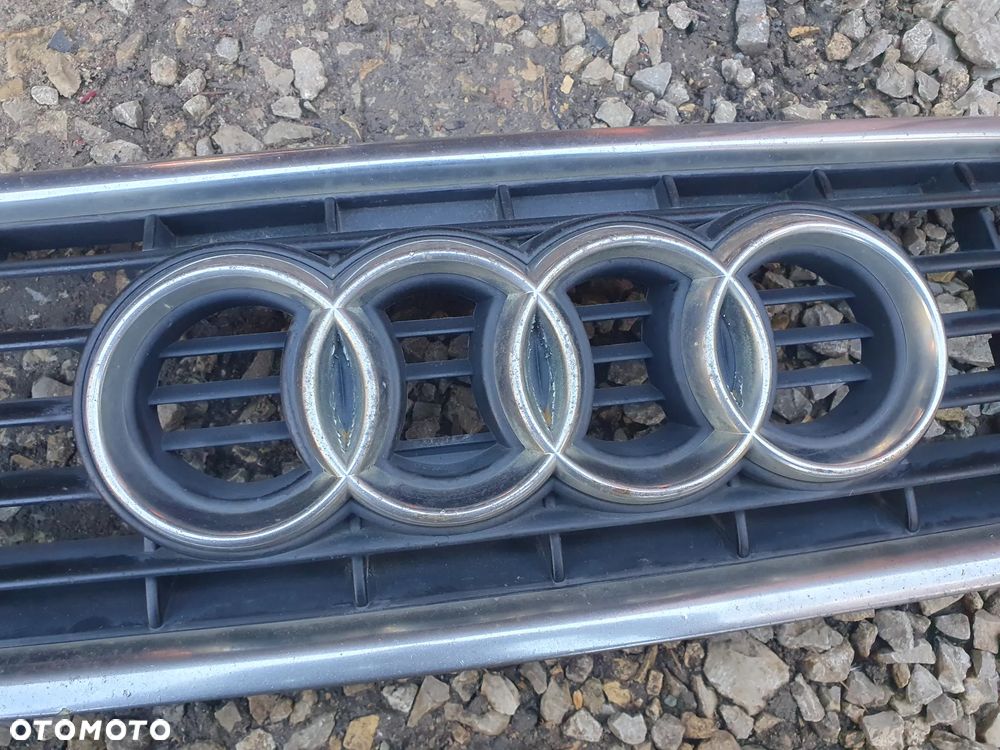 AUDI A4 B6 GRILL ATRAPA PRZÓD 8E0853651F - 3