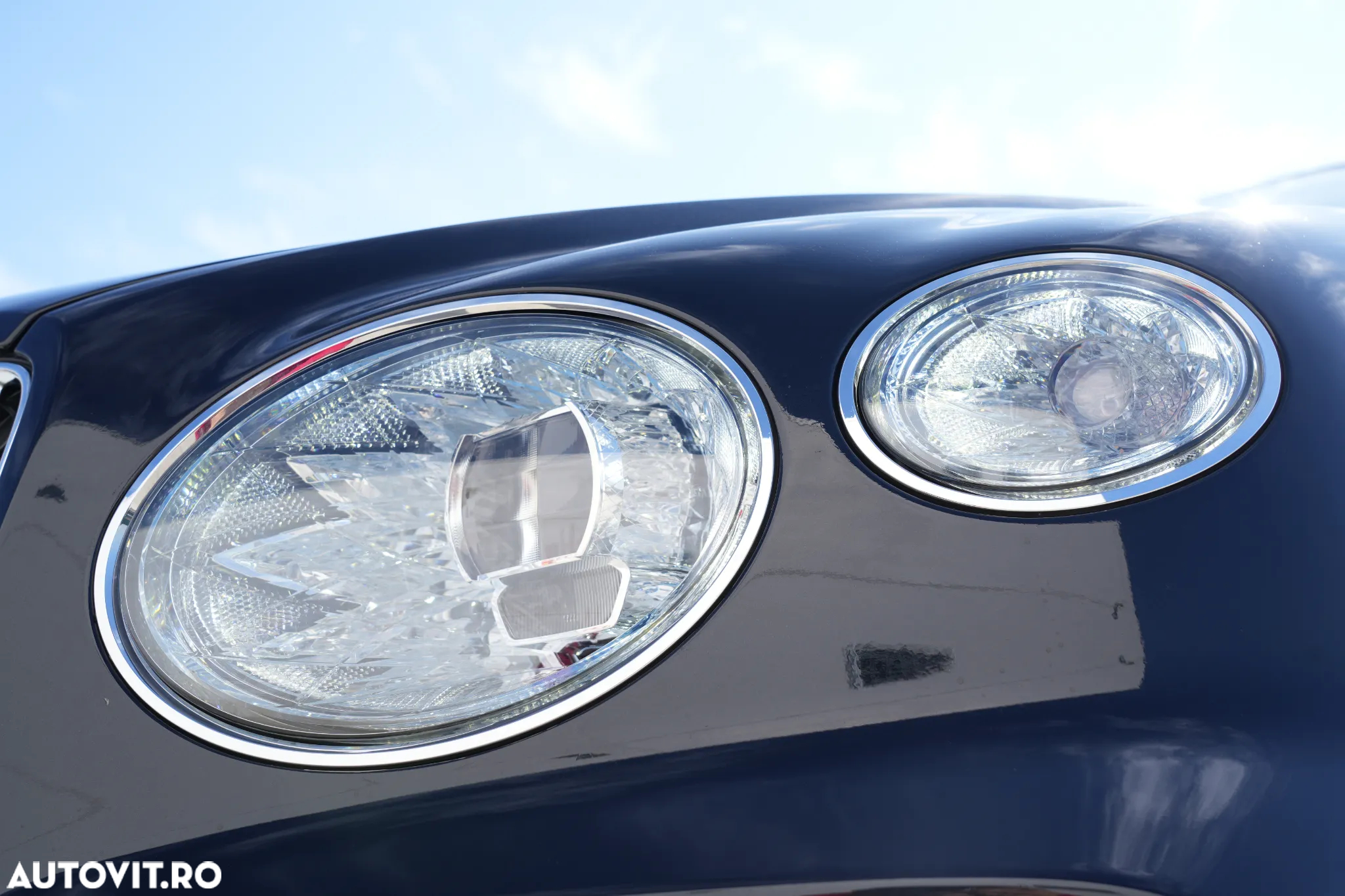 Bentley Bentayga - 13