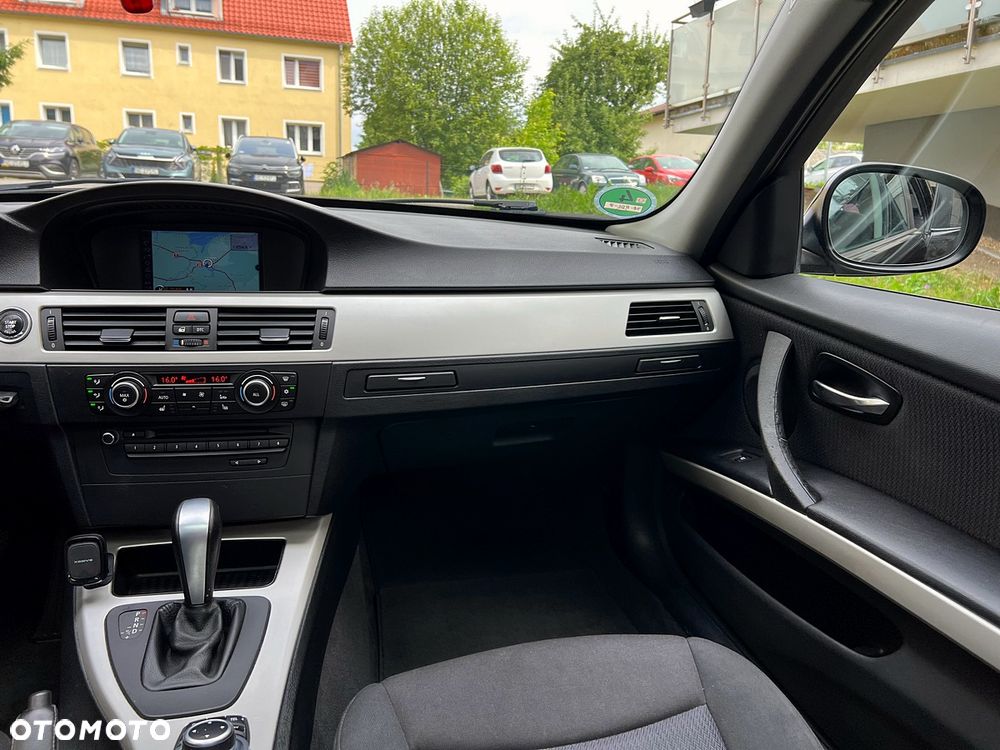 BMW Seria 3 318i Edition Exclusive - 9