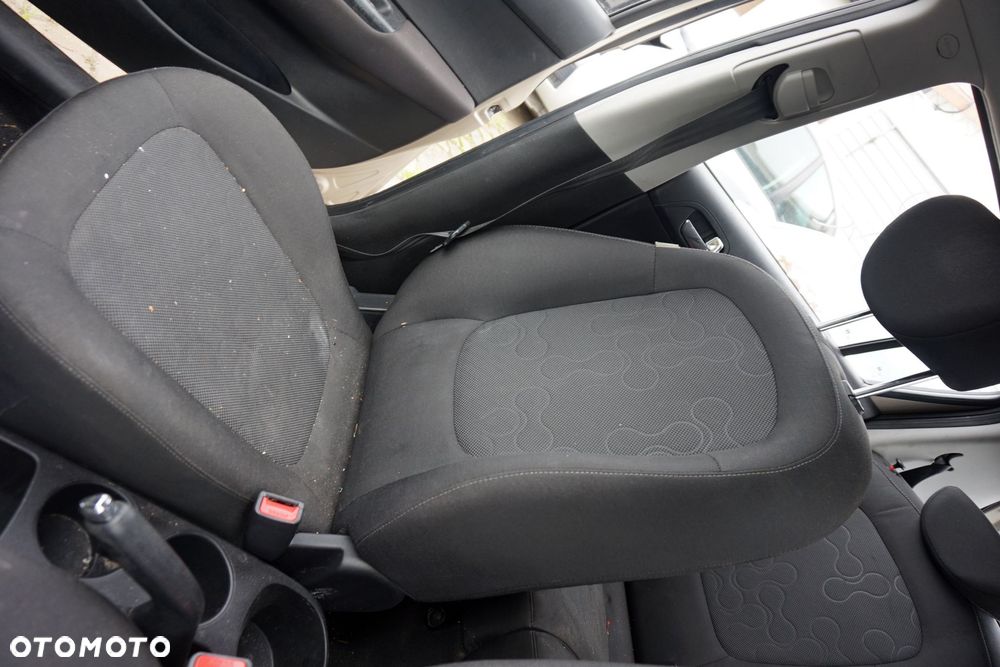 HYUNDAI I20 I 5D HB 2011 WK 1.2 16V G4LA 77KM MA177 BEŻOWY na części - 11