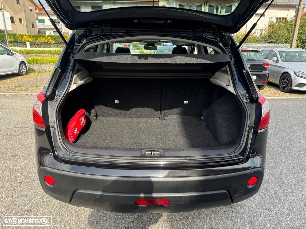 Nissan Qashqai 1.5 dCi Tekna Premium 18 - 13