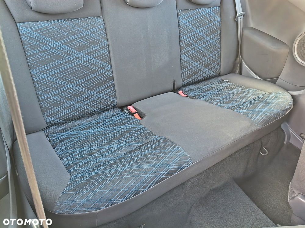 Renault Clio 1.2 16V Authentique - 26