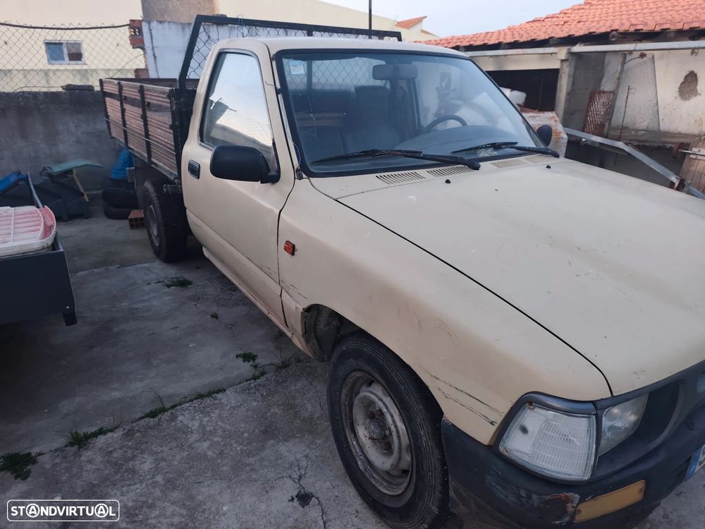 Toyota Hilux 2.4 D LN90L Cx Mad. C.Ex - 2