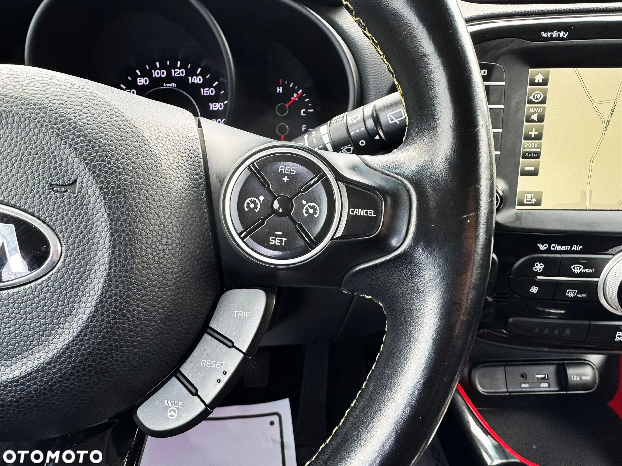 Kia Soul 1.6 GDI White&Red Edition - 13