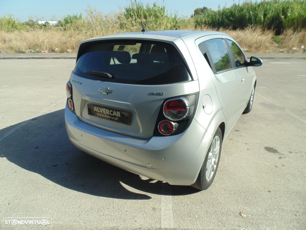 Chevrolet Aveo 1.2 LT Bi-Fuel - 11