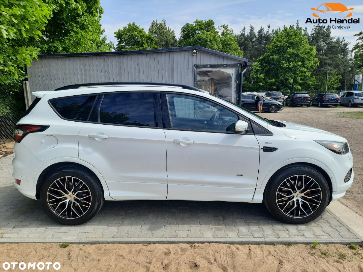 Ford Kuga 1.5 EcoBoost 4x4 Titanium - 9