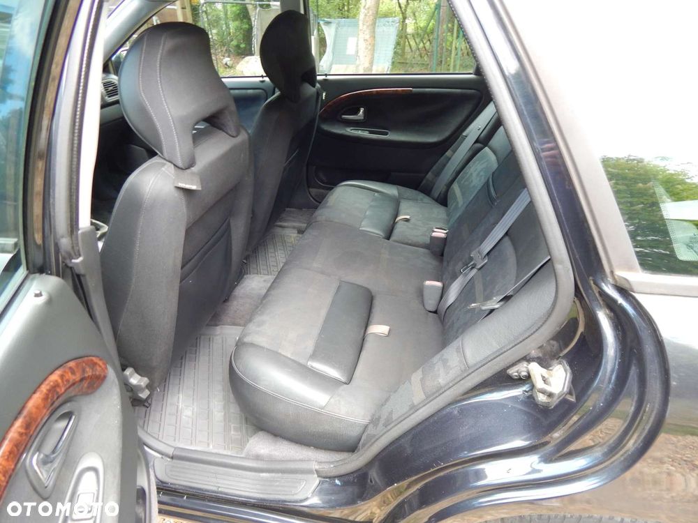 Volvo V40 2.0 Elegance - 16