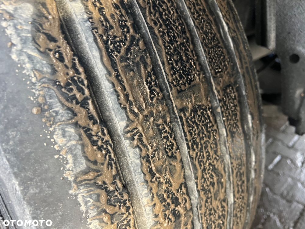 Schmitz Cargobull Carrier Vector 1550 - 11