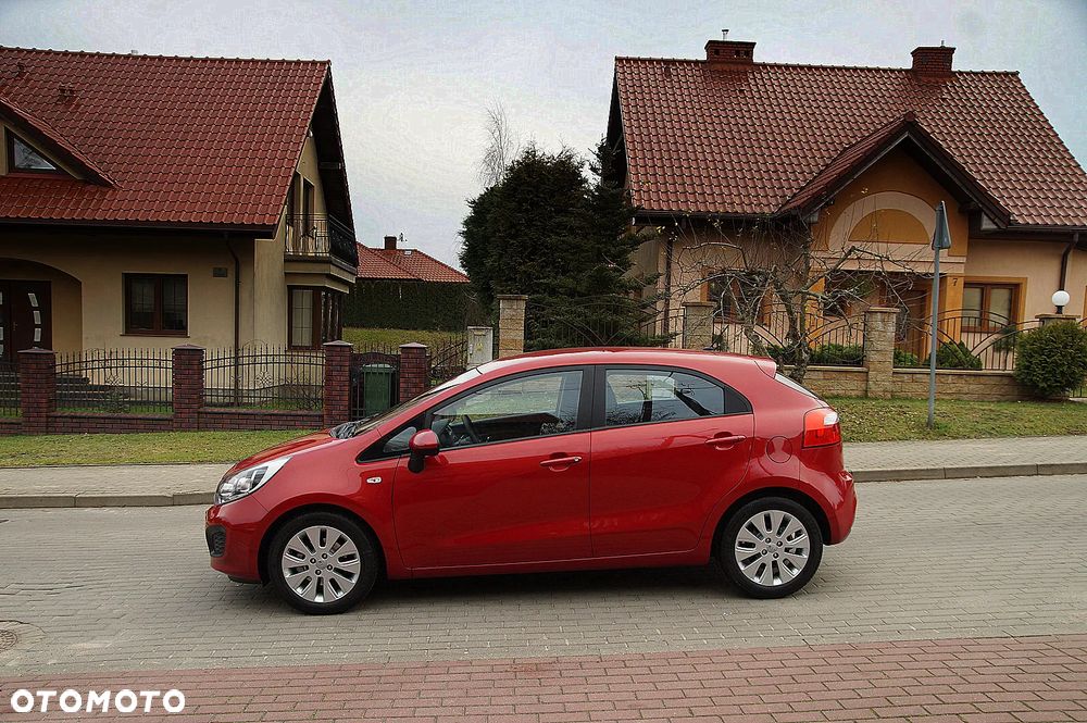 Kia Rio 1.2 Business Line - 4