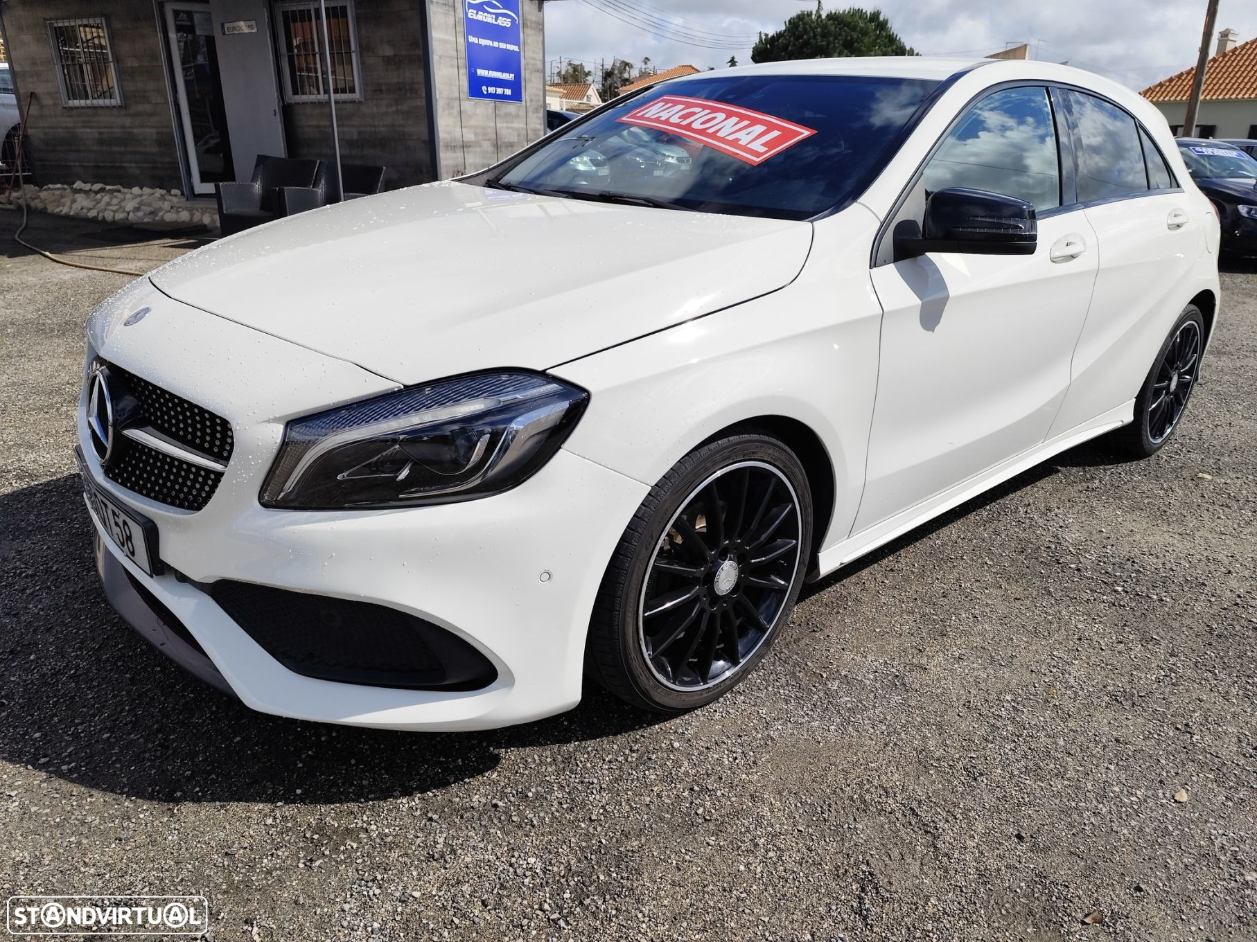 Mercedes-Benz A 200 d AMG Line - 4