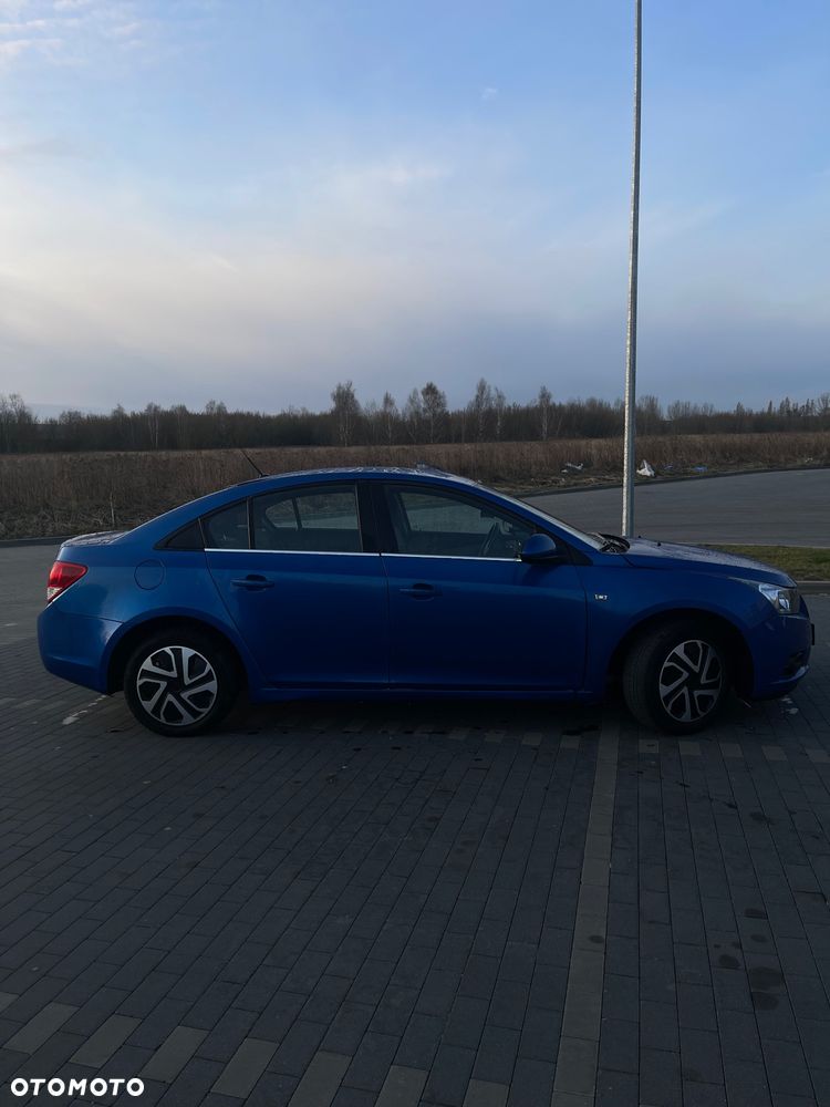 Chevrolet Cruze 1.8 LT - 2