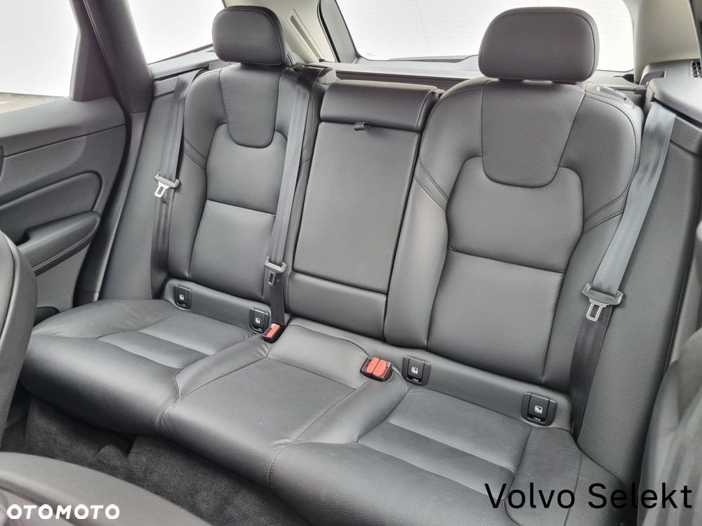 Volvo XC 60 - 18