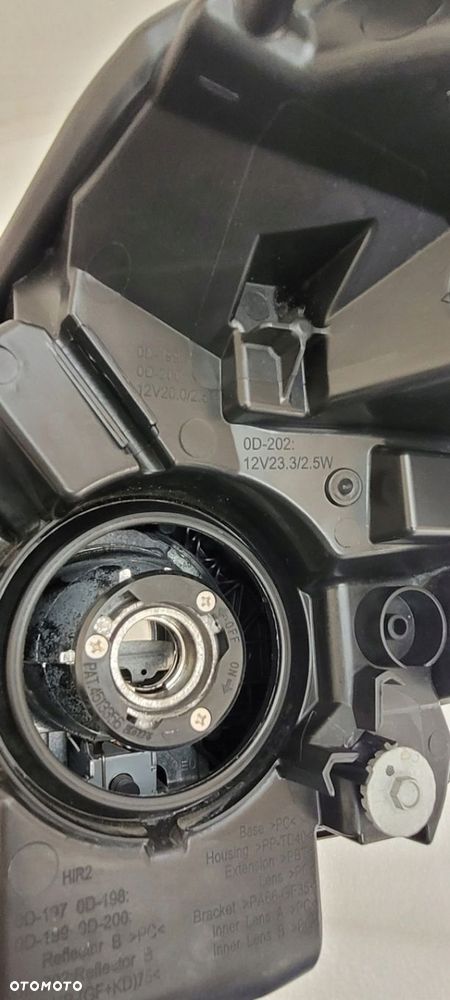 LAMPA PRAWA PRZEDNIA PRZÓD TOYOTA YARIS III LIFT ZWYKŁA 2017- - 8