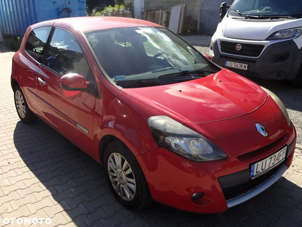 Renault Clio - 12