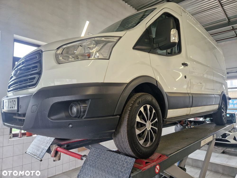 Ford Transit - 24