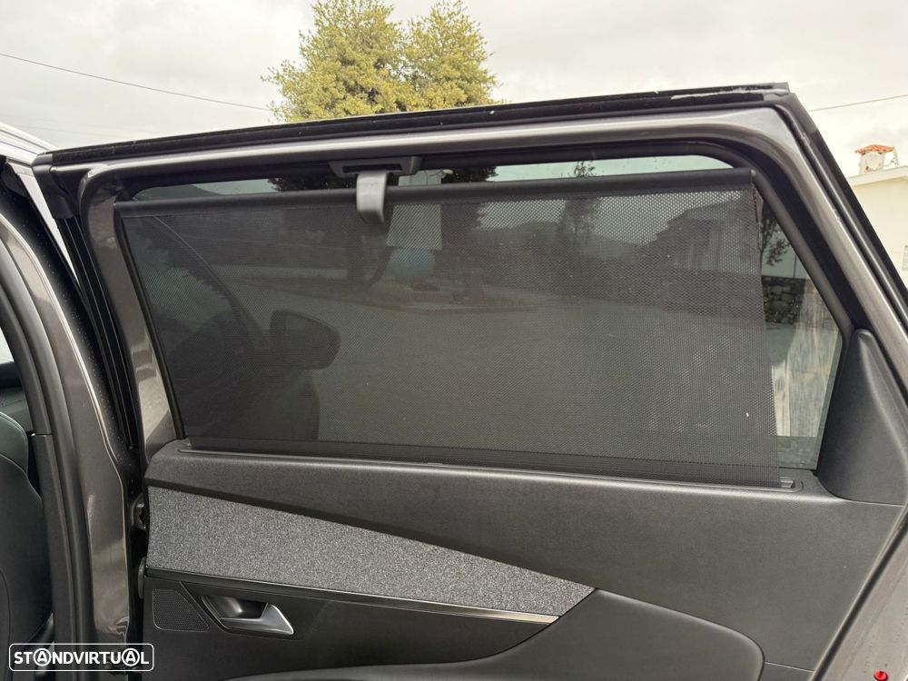 Peugeot 5008 1.5 BlueHDi Allure EAT8 - 25