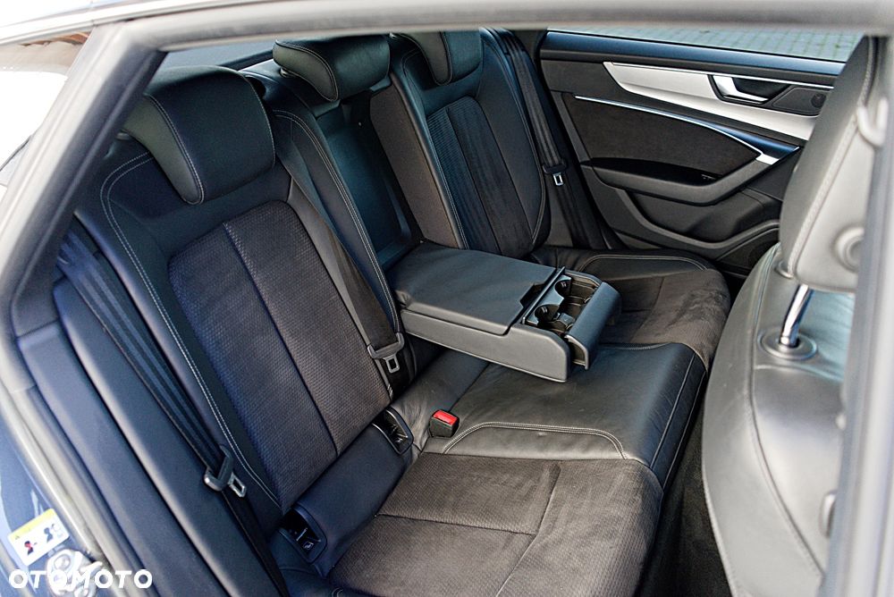 Audi A7 Sportback - 11