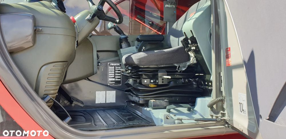 Manitou MRT 2150+/ kosz hydr /widły hydr/pilot /najbogatsza wersja wyposażenia - 10