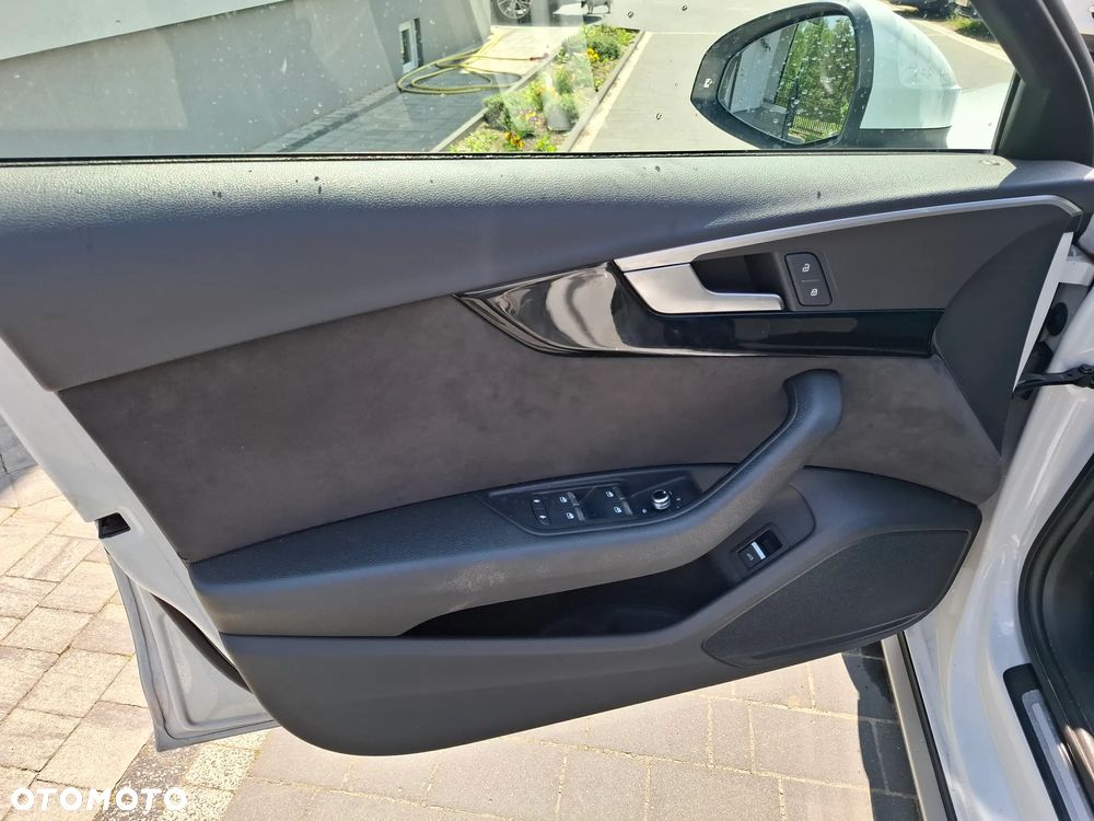 Audi A4 Allroad 2.0 TDI S tronic - 11