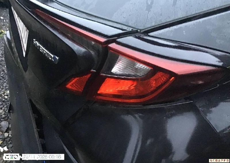 Toyota C-HR Style - 8