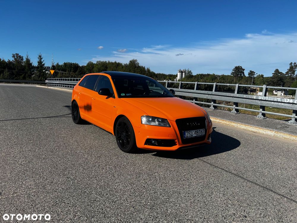 Audi A3 Sportback - 1