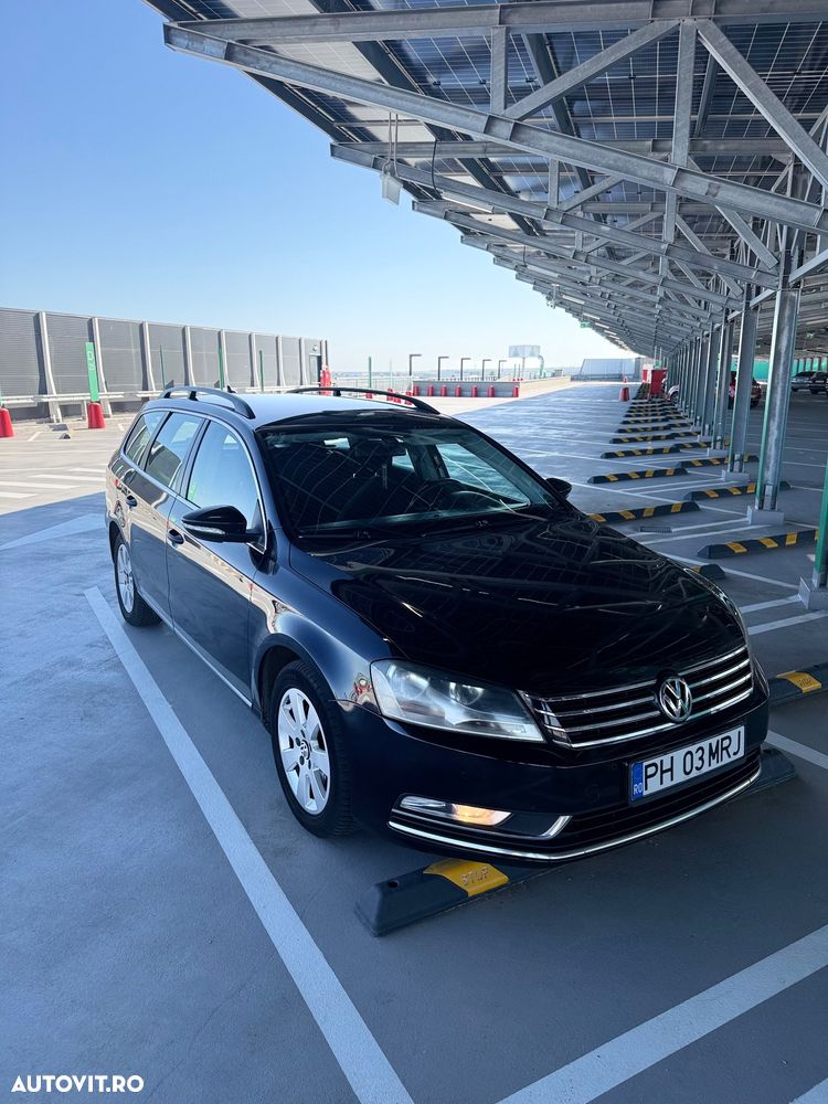 Volkswagen Passat - 1