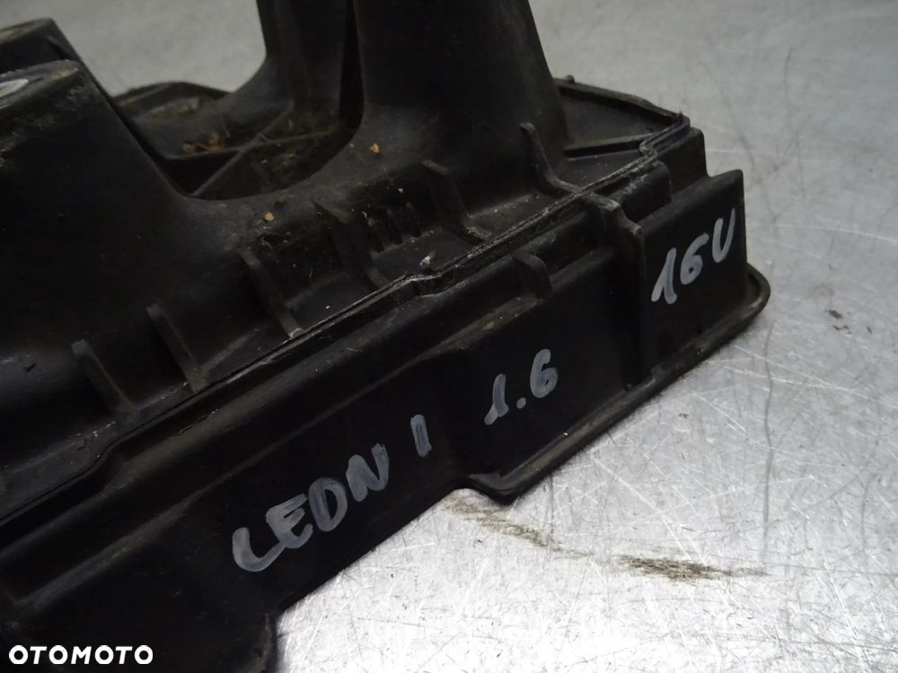 SEAT LEON I 1.6B PODSTAWA AKUMULATORA 1J0015333 - 4