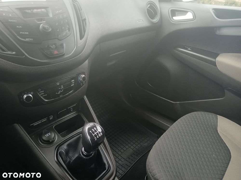 Ford Tourneo Courier - 31