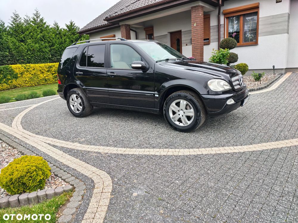 Mercedes-Benz ML - 4