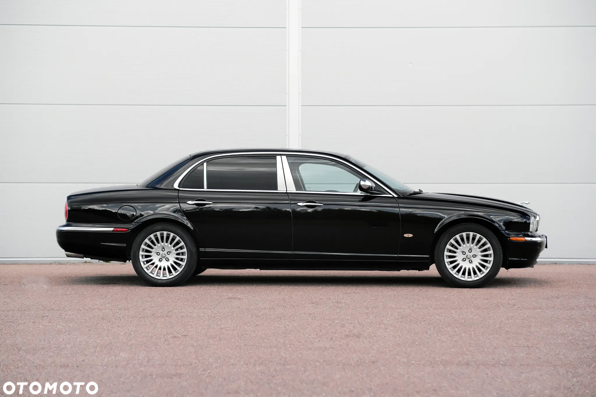 Jaguar XJ XJ8 4.2 LWB High - 33