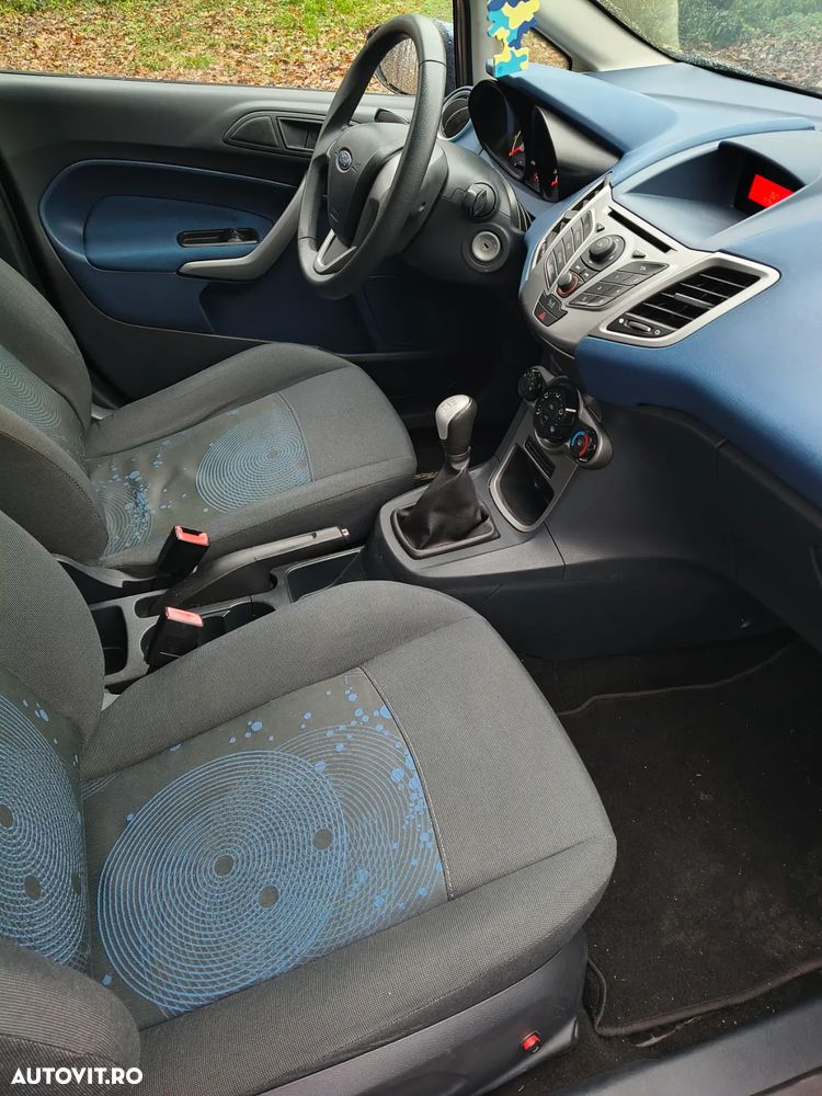 Ford Fiesta 1.25 Ambiente - 8