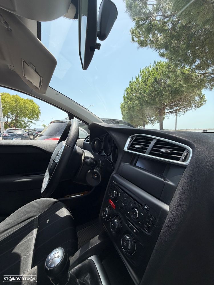 Citroën C4 1.6 HDi SX - 12