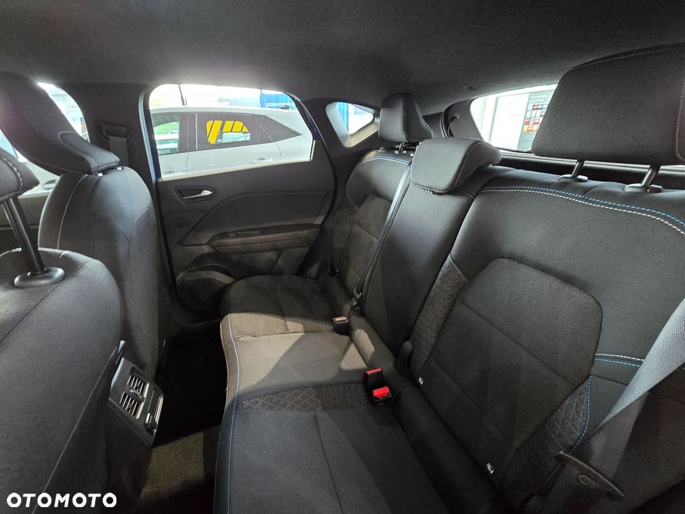 Renault Captur - 22