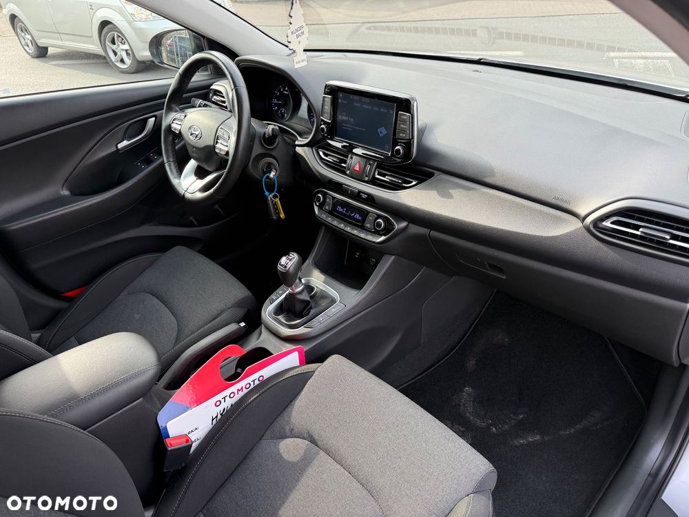 Hyundai i30 1.5 T-GDI 48V-Hybrid Advantage - 11
