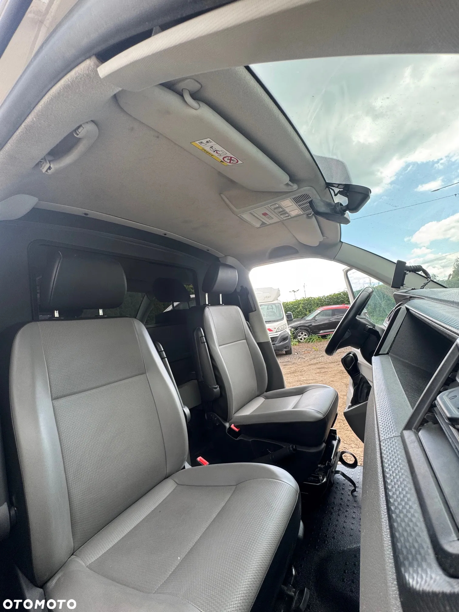 Volkswagen Transporter T6.1 DSG Lang - 22