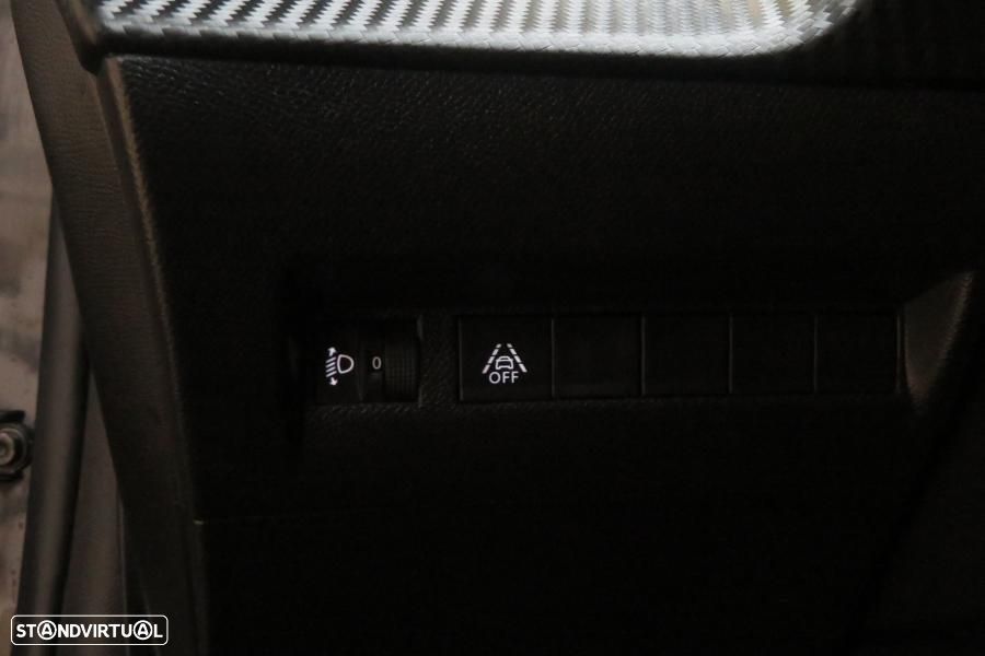 Peugeot 208 1.2 PureTech Active Pack - 14