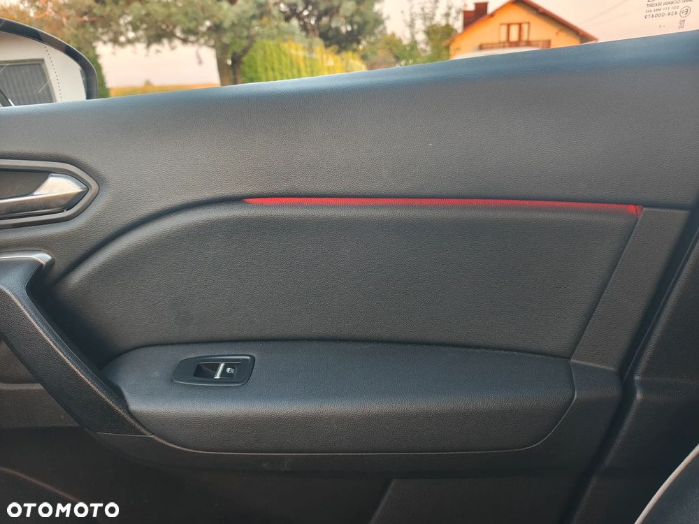 Renault Captur 1.3 TCe mHEV Techno EDC - 22