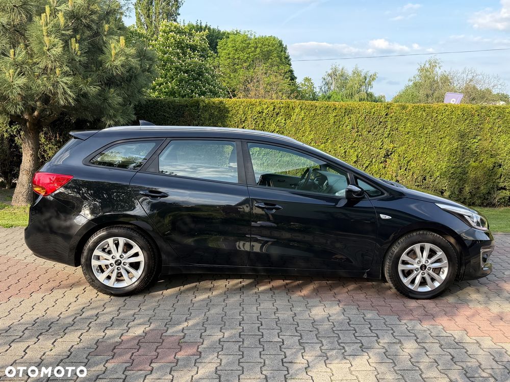 Kia Ceed 1.6 GDI ISG Platinum Edition - 6