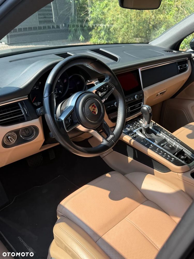 Porsche Macan - 9