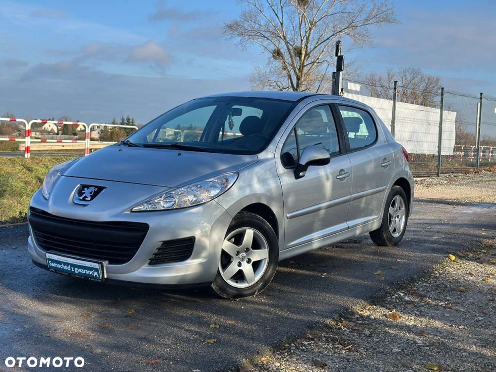 Peugeot 207 - 10