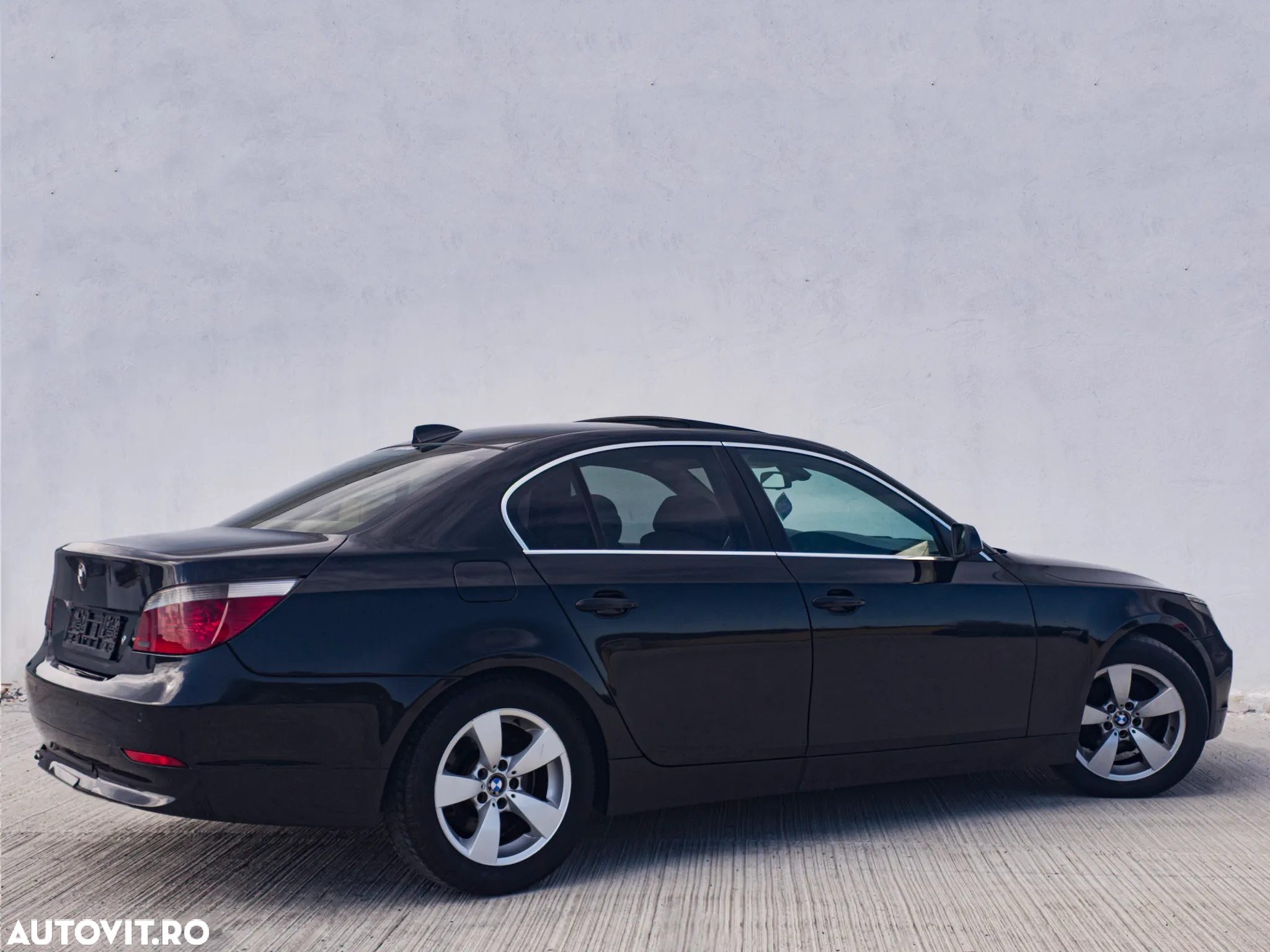 BMW Seria 5 525d - 6